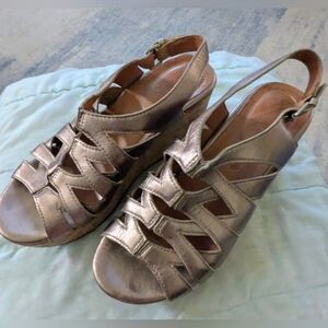 Bussola Soft Metallic Gold Wedges Size 39